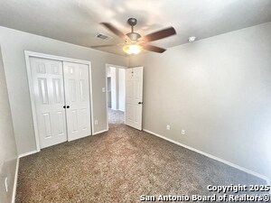 Building Photo - 2221 Lakeline Dr