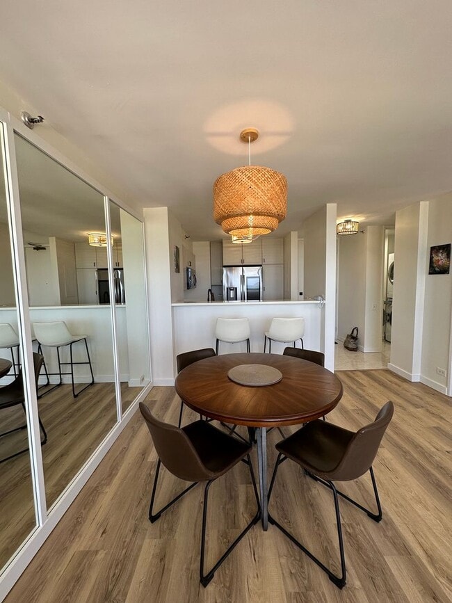 Building Photo - Stunning Panoramic Ocean Views! Fully furnished, fully renovated, 2 bedroom, 2 bathroom unit at W...