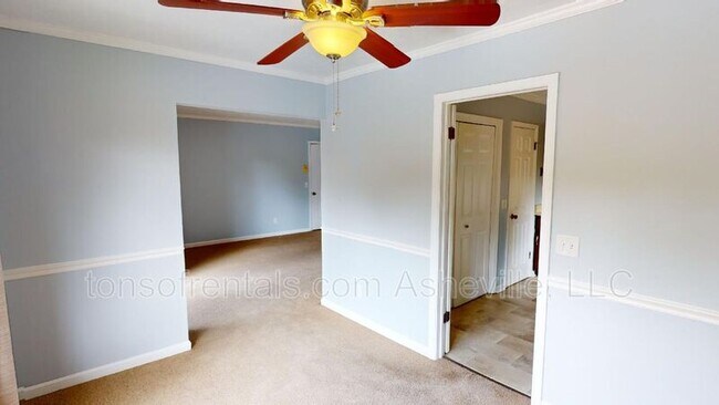 Building Photo - 1767D Haywood Manor Road