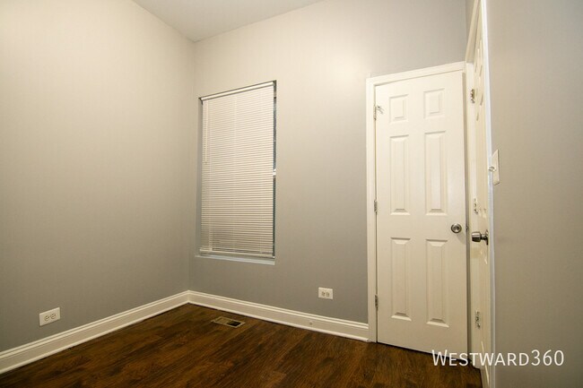 Building Photo - 6424 S Eberhart Ave