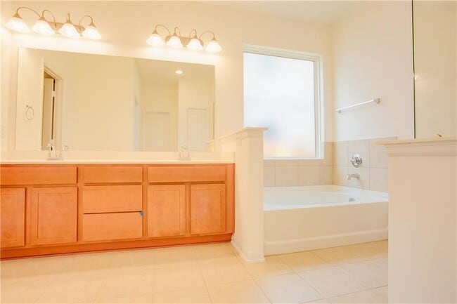 Building Photo - 112 Rebel Red Rd