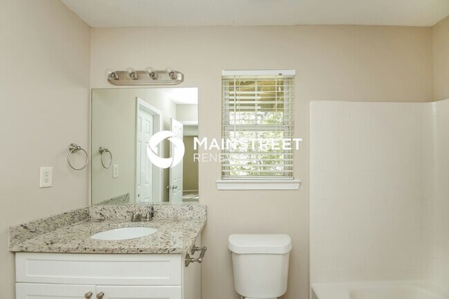 Building Photo - 3 Bedroom Pet-Friendly Home in Union City,...