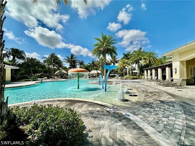 Building Photo - 1823 Alameda Dr