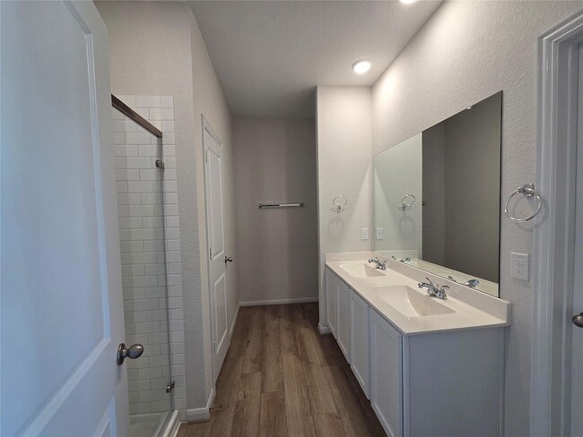 Building Photo - 8902 Grand Western