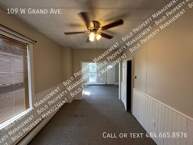 Building Photo - 109 W Grand Ave