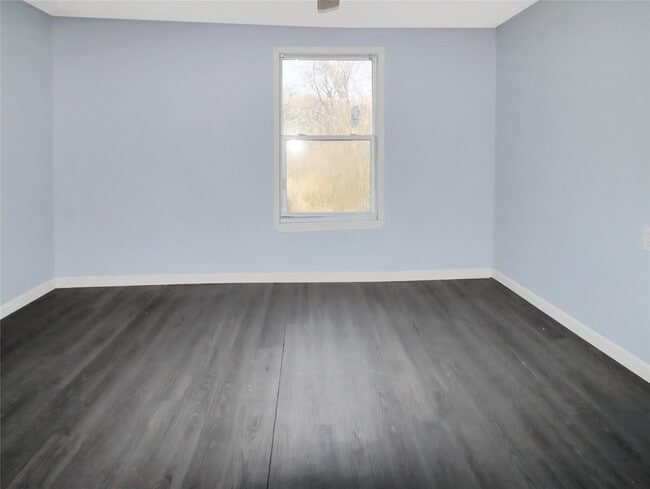 Building Photo - 6611 Jensen St