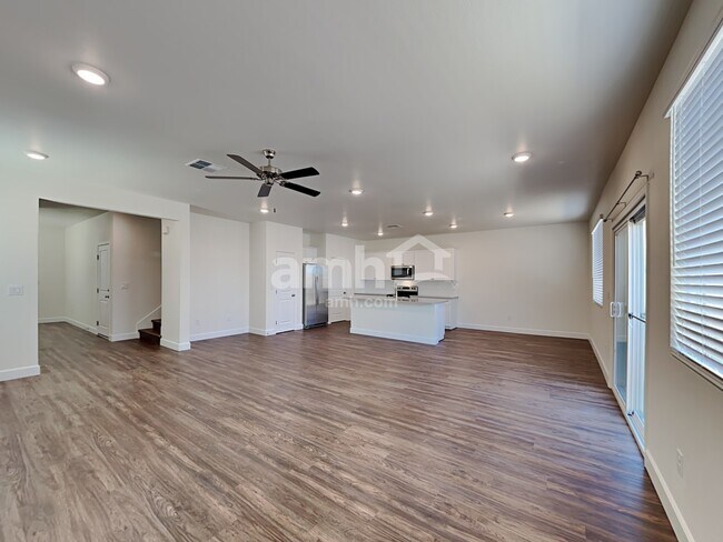 Building Photo - 6054 Theodore St