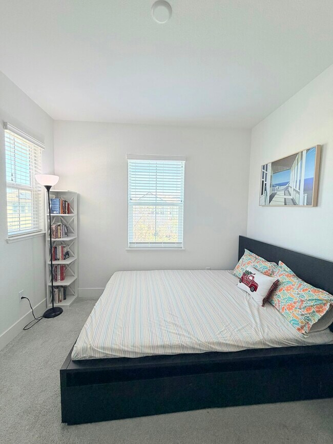 Building Photo - 42 Redberry Loop