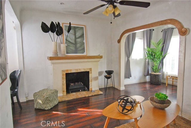 Building Photo - 826 Michigan Ave