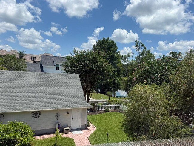 Building Photo - 813 Oak Shadows Rd