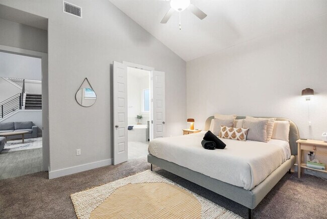 Building Photo - 11102 1/2 Charger Way-SI ID1363554P