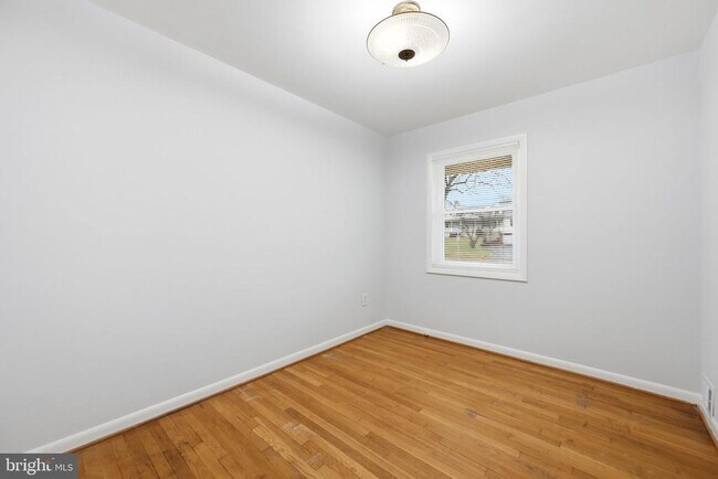 Building Photo - 3908 Braddock Rd