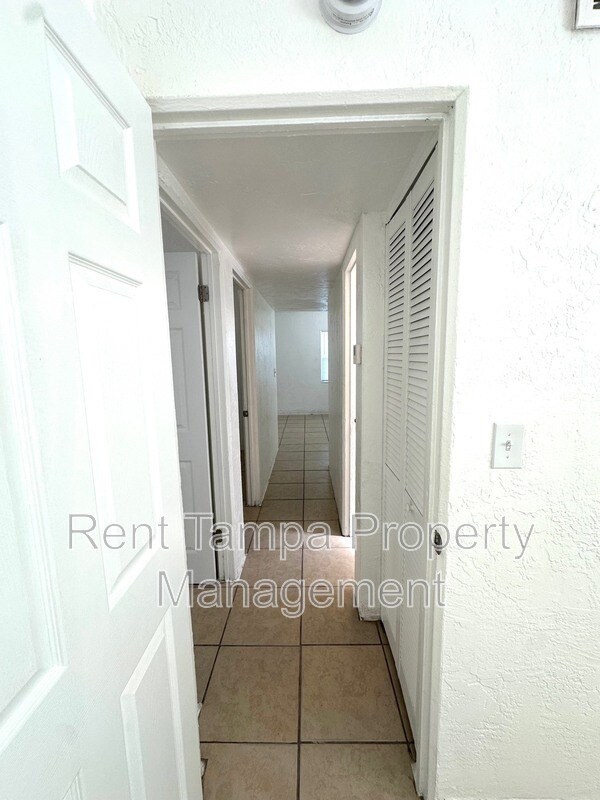 Building Photo - 626 31st St S