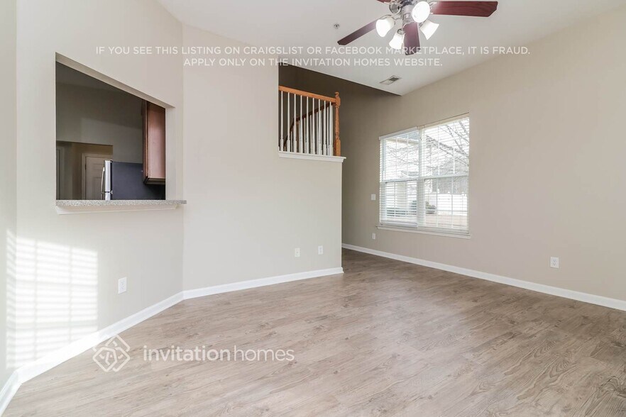 Building Photo - 502 Whitney Way