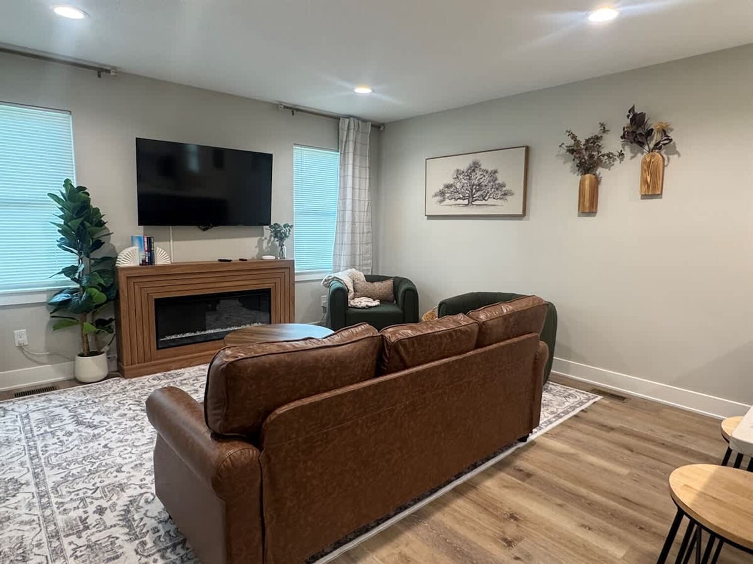 Building Photo - 1249 Kinsmoor Ave