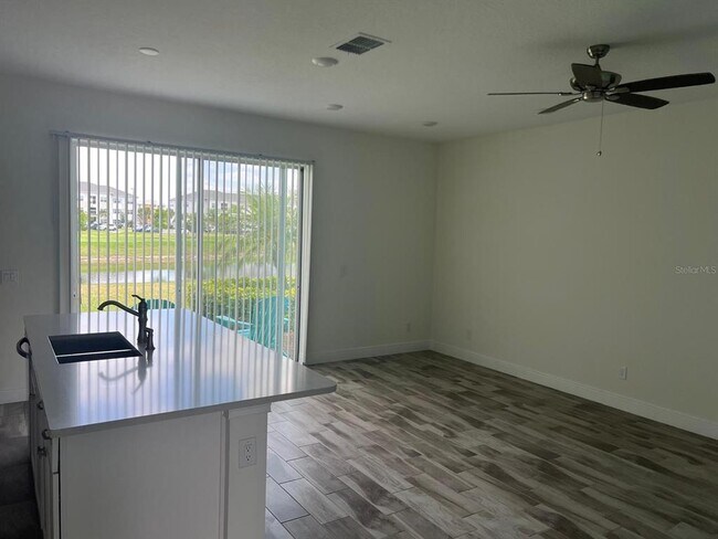 Building Photo - 3077 Caribbean Soul Dr