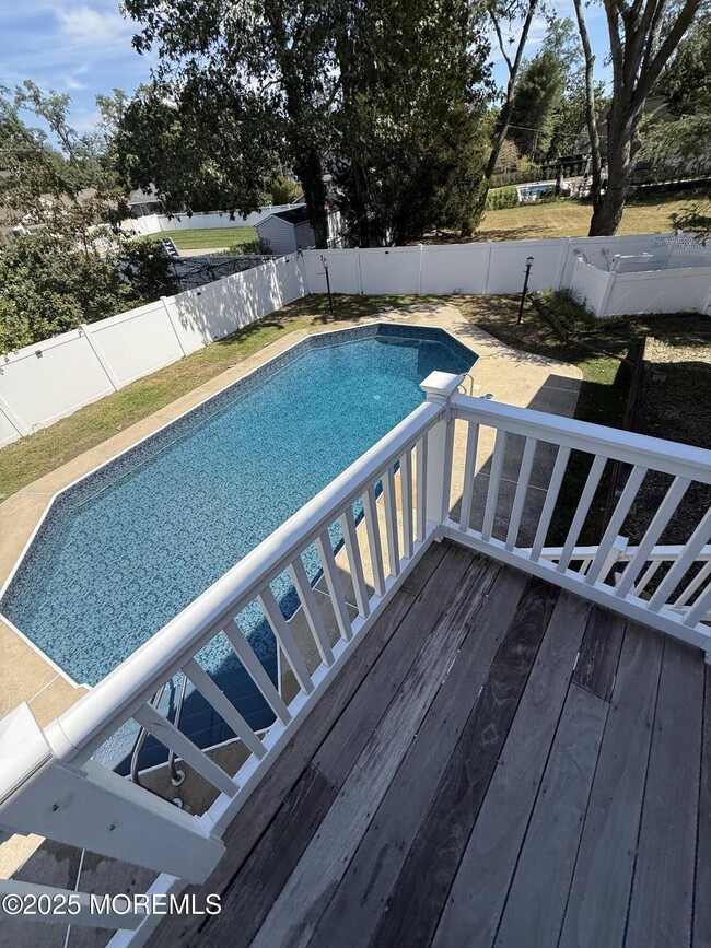 Primary Photo - 445 Slocum Pl