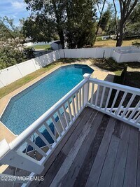 Building Photo - 445 Slocum Pl