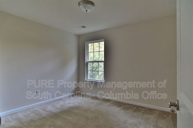 Building Photo - 151 Luna Trail