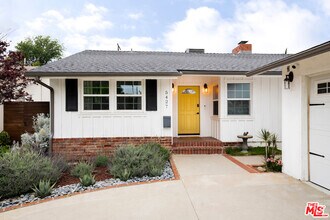 Building Photo - 5427 Lemona Ave