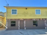 Building Photo - 5016 S I-35 Frontage Rd