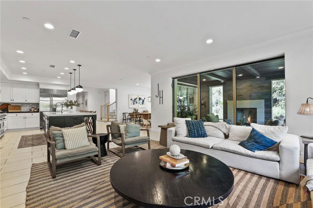 Building Photo - 7 Sunset Cove