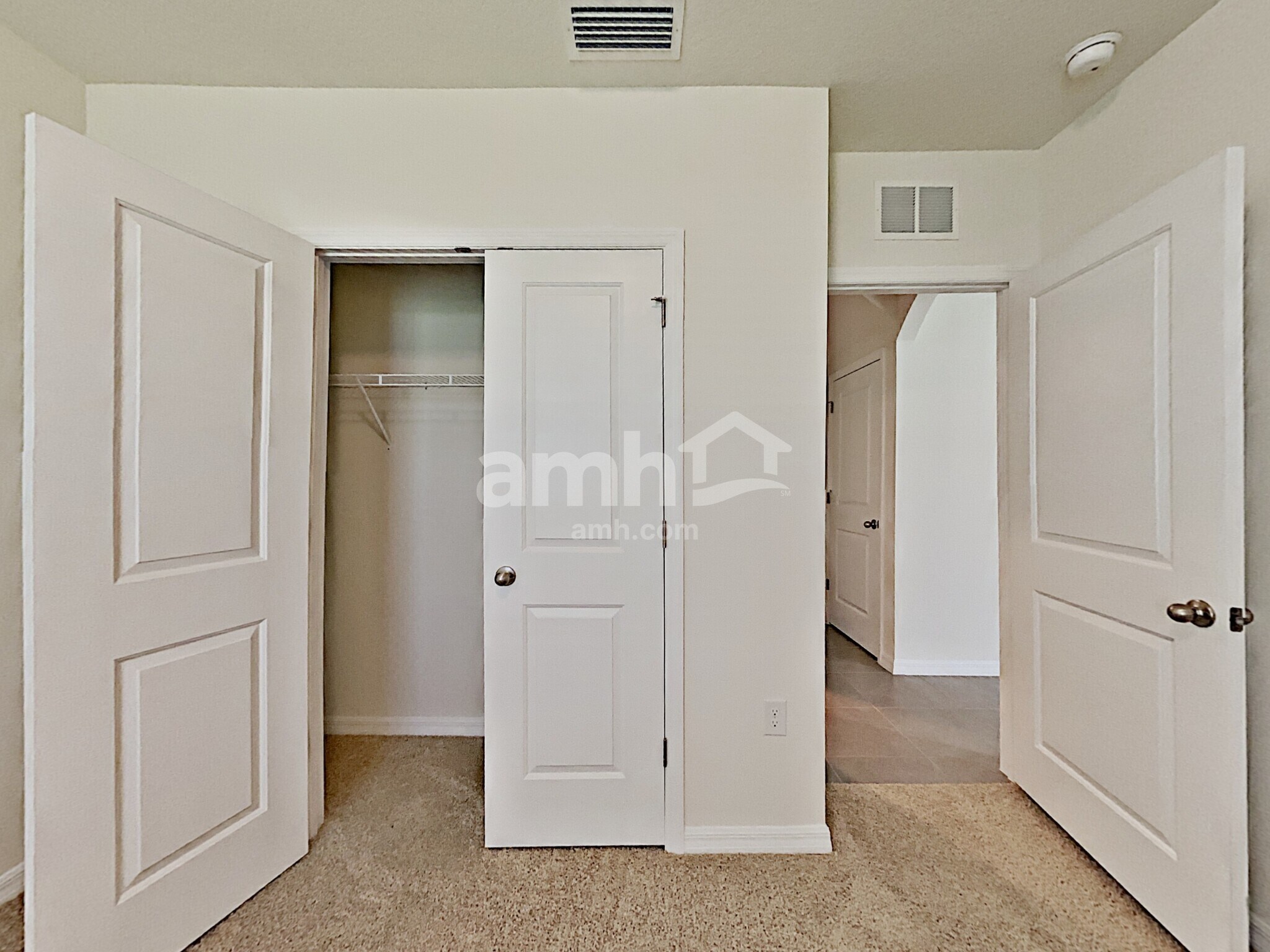 Building Photo - 2840 Greenleaf Ter