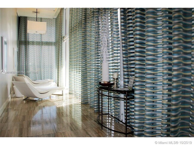 Building Photo - 50 Biscayne Blvd