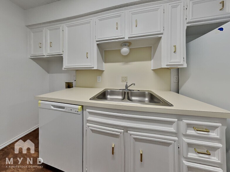 Building Photo - 6181 34th St