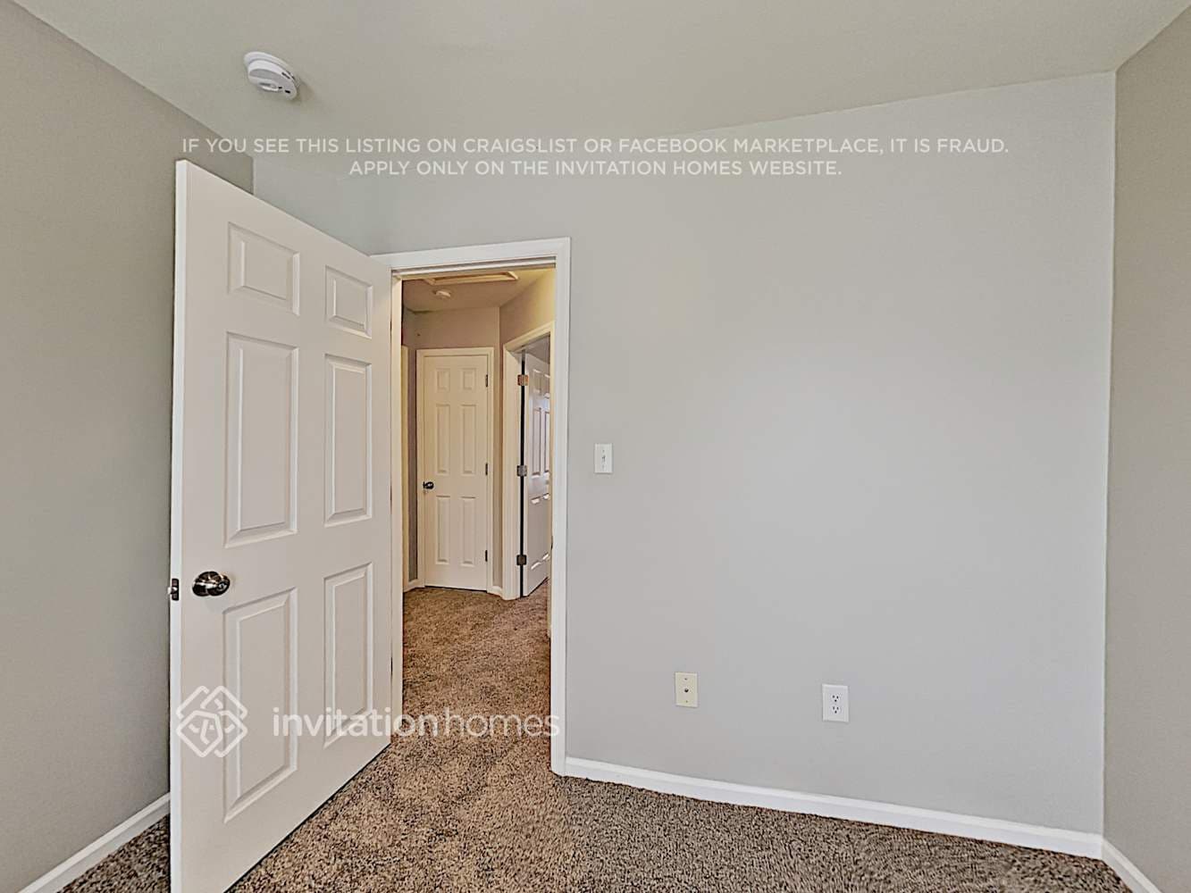Building Photo - 2204 Genesis Dr