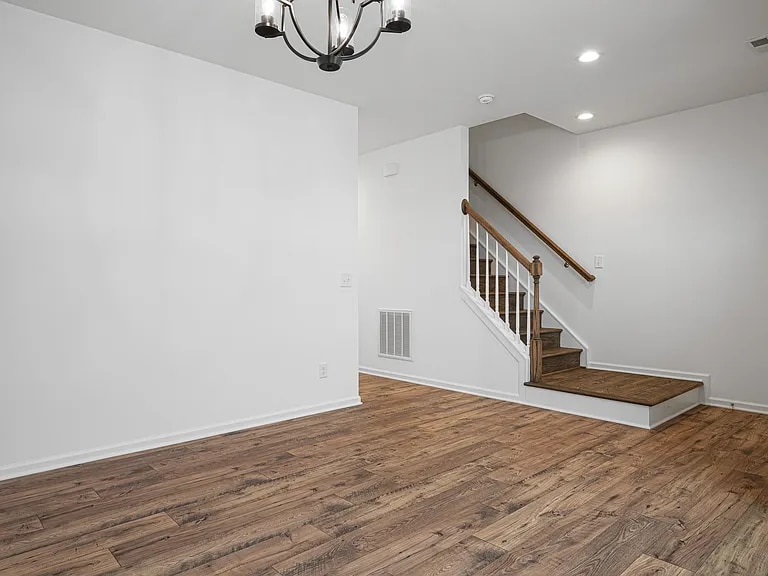 Building Photo - 2005 Kyles Wy