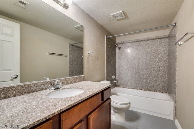 Building Photo - 4450 Sandy River Dr