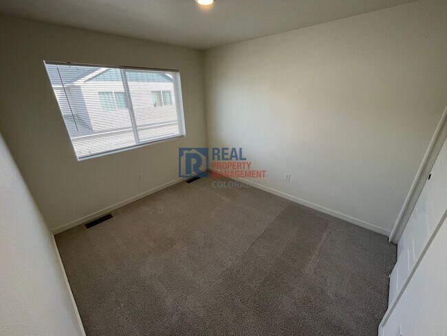 Building Photo - 503 S Rollie Ave