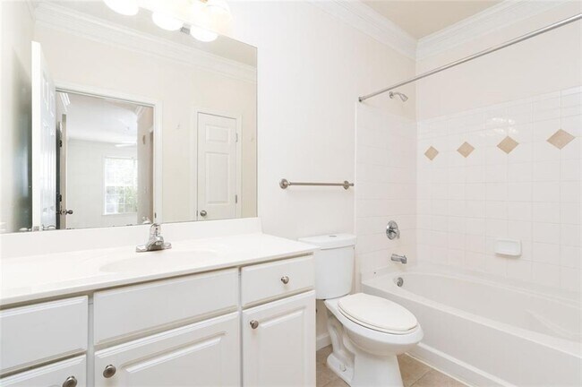 Building Photo - 3206 Westchester Ridge NE