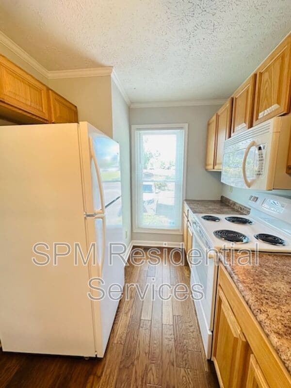 Building Photo - 1811 Savannah Ct