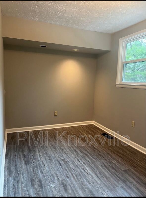 Building Photo - 809 Cates St