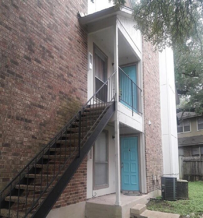 Primary Photo - *2 Bed/2 Bath Near The Domain and Arboretum*