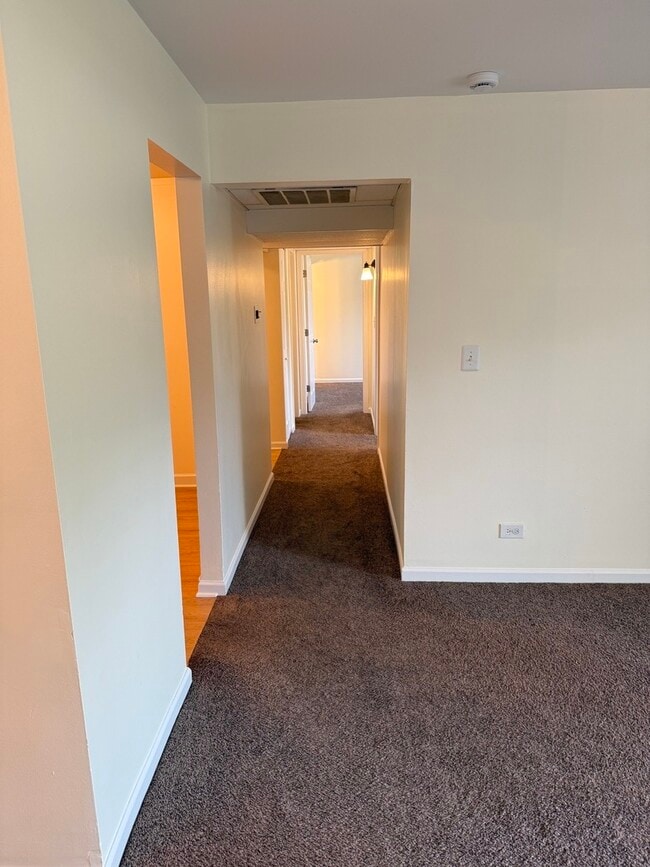 Building Photo - 2600 Brookwood Way Dr