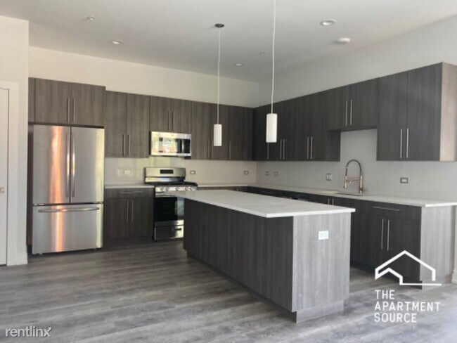 Building Photo - 2 br, 2 bath Apartment - 1956 N Fairfield Ave