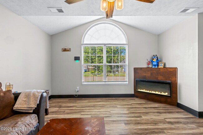 Building Photo - 164 White Blossom Dr