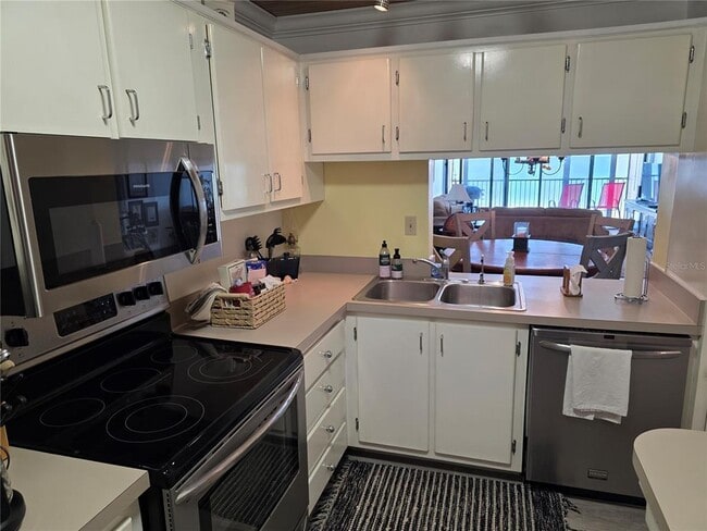 Building Photo - 17580 Gulf Blvd