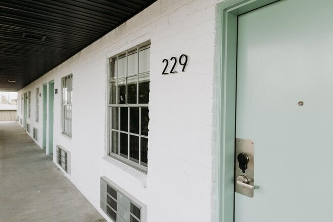 Primary Photo - 870 Old Alice Rd