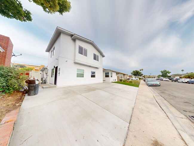 Building Photo - 4941 Art St