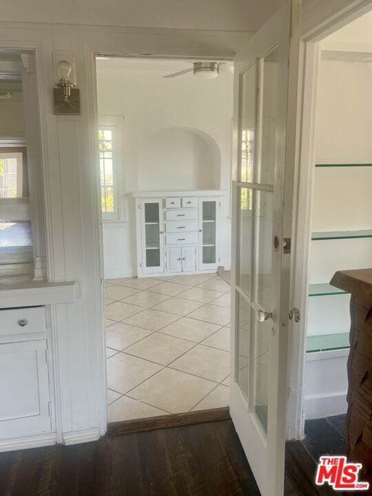 Building Photo - 456 S Wilton Pl