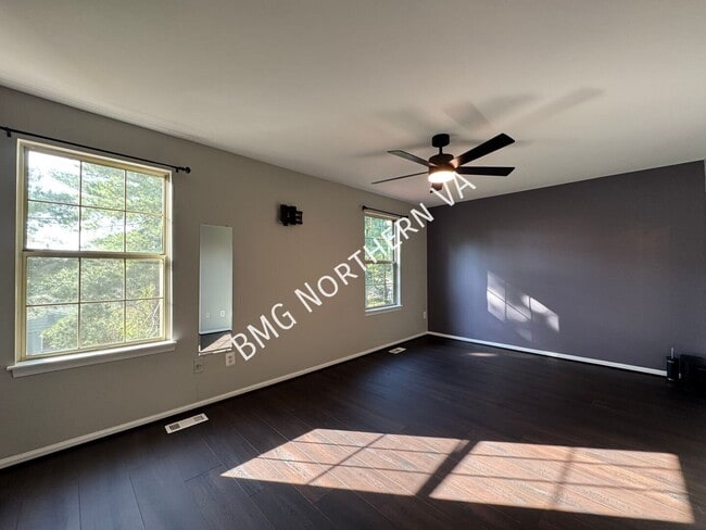 Building Photo - 8651 Centerton Ln
