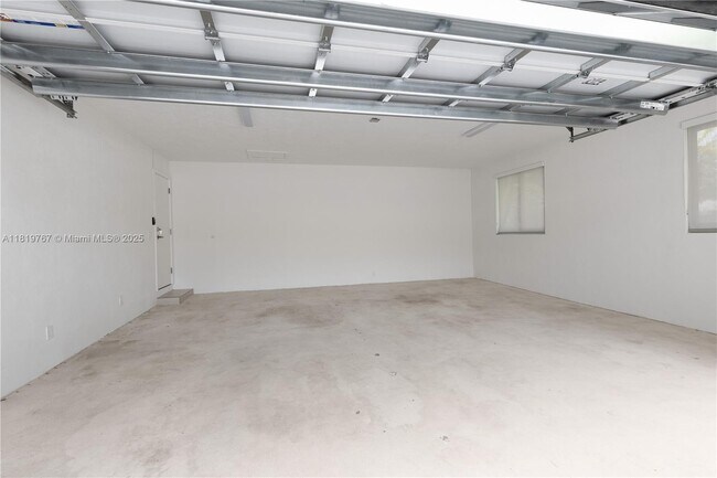 Building Photo - 7915 SW 166th St