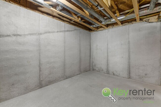 Building Photo - 2409-2411 E Coolwater St Duplex