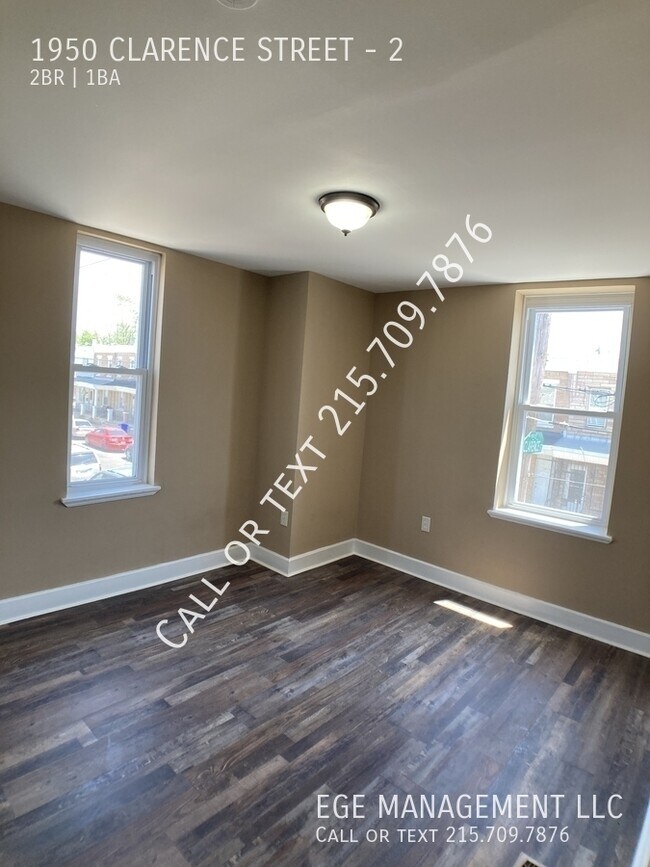 Building Photo - 1950 Clarence St