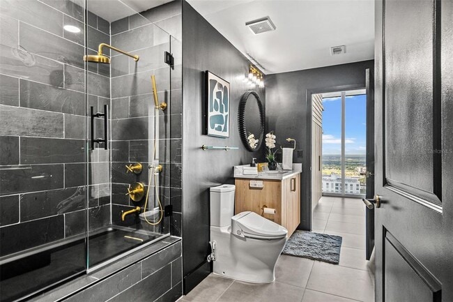 Building Photo - 777 N Ashley Dr