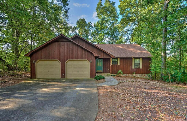 Primary Photo - 258 Mialaquo Cir